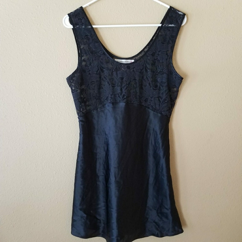 Victoria's Secret black slip dress size medium